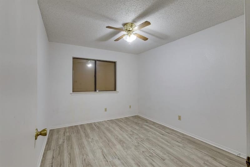 902 Wayne Avenue, Duncanville TX 75137 - Photo 8