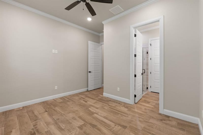 2407 Vineyard Drive, Granbury TX 76048 - Photo 32