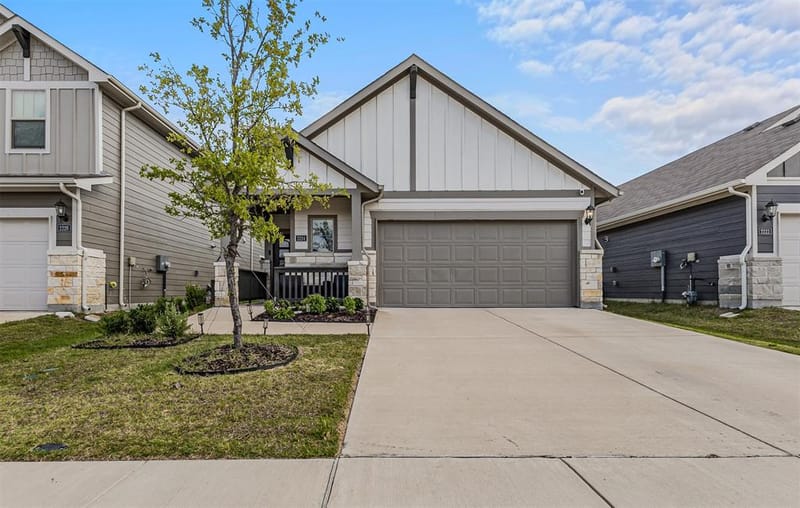 2224 Cliff Springs Drive, Forney TX 75126 - Photo 2