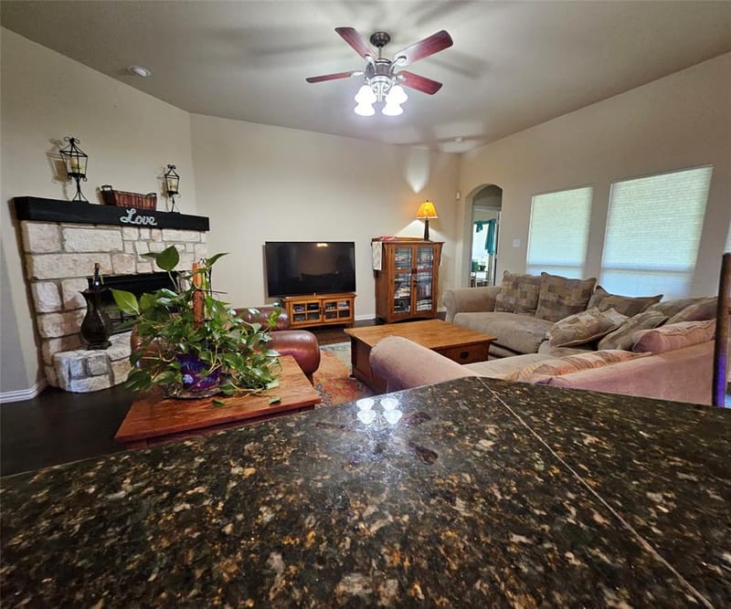 125 Brady Coleman Lane, Springtown TX 76082 - Photo 13