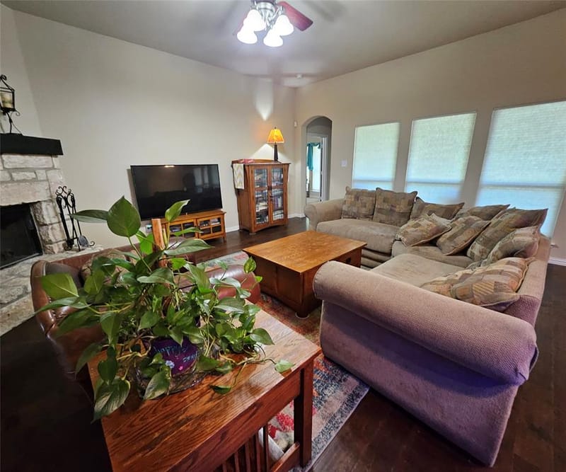 125 Brady Coleman Lane, Springtown TX 76082 - Photo 10