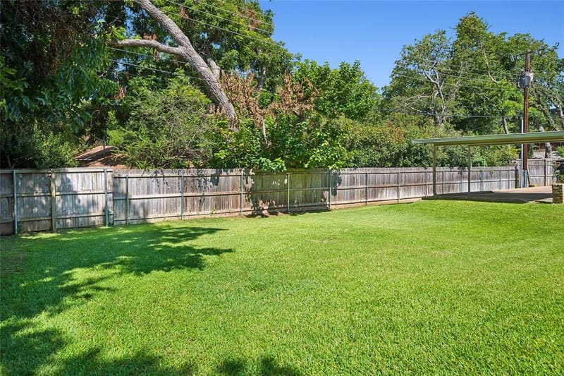 1204 Springwood Court, Euless TX 76040 - Photo 38