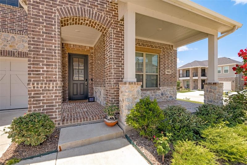 7104 Manhattan Drive, Rowlett TX 75088 - Photo 3