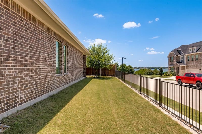 7104 Manhattan Drive, Rowlett TX 75088 - Photo 24