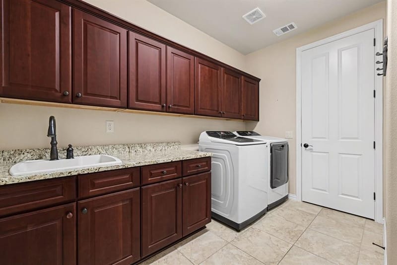 12013 Lockhart Court, Denton TX 76207 - Photo 35