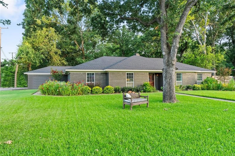 1401 Bowie Circle, Corsicana TX 75110