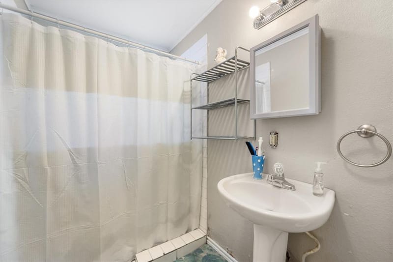 302 S 38th Street, Corsicana TX 75110 - Photo 7