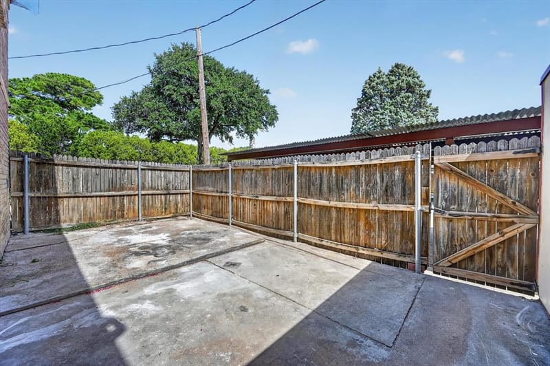 1801 E Grauwyler Road # 101, Irving TX 75061 - Photo 37