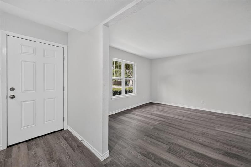 1801 E Grauwyler Road # 101, Irving TX 75061 - Photo 4