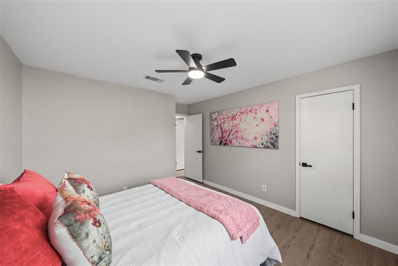 1413 Lamplighter Lane, Edgecliff Village TX 76134 - Photo 17