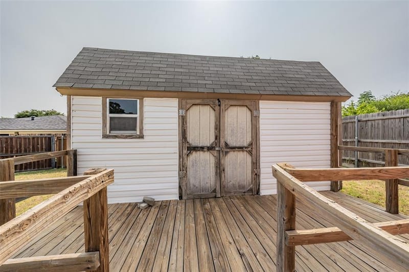 1413 Lamplighter Lane, Edgecliff Village TX 76134 - Photo 30