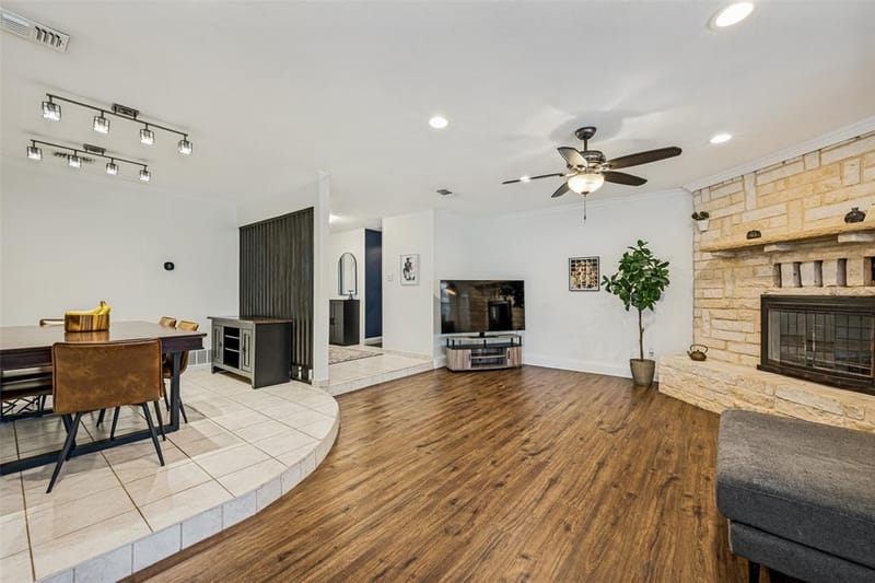 3410 Sheridan Court, Arlington TX 76017 - Photo 7