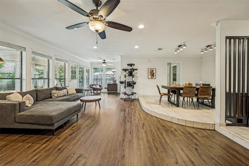 3410 Sheridan Court, Arlington TX 76017 - Photo 4