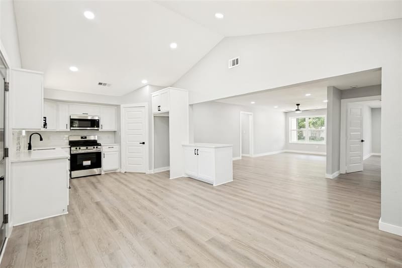 3027 Morgan Drive, Dallas TX 75241 - Photo 13
