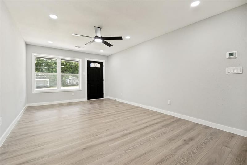 3027 Morgan Drive, Dallas TX 75241 - Photo 5