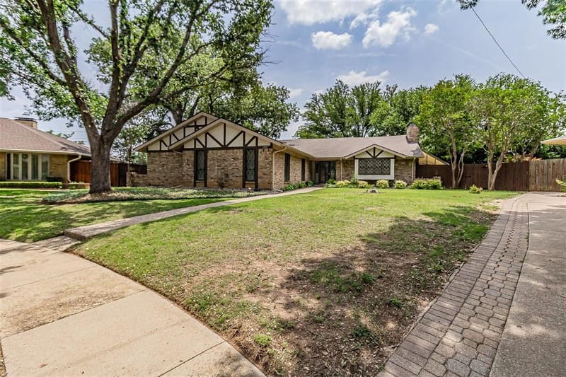 2604 Twinpost Court, Irving TX 75062 - Photo 3