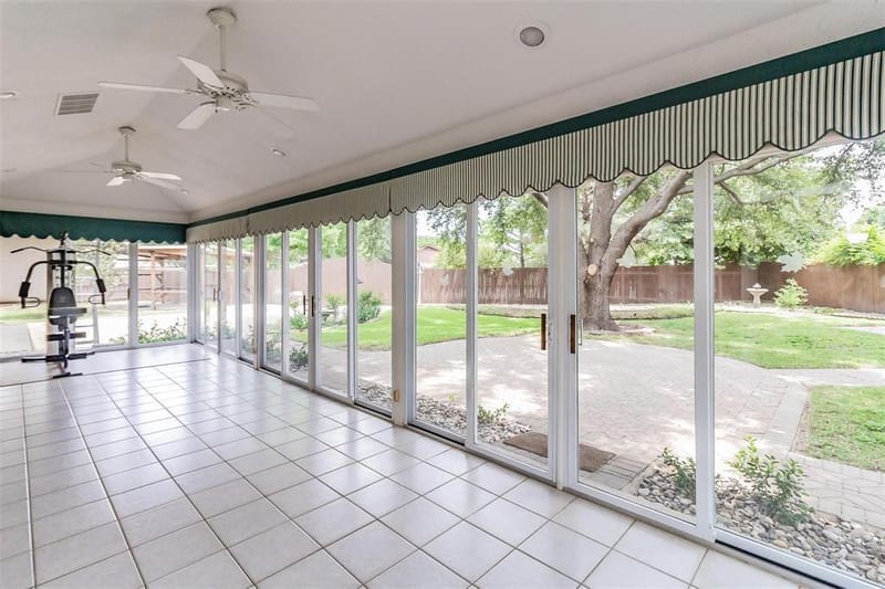 2604 Twinpost Court, Irving TX 75062 - Photo 10