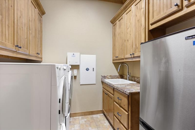 1101 Hidden Cove Trail, Granbury TX 76049 - Photo 24
