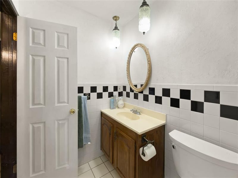 7717 Acapulco Road, Fort Worth TX 76112 - Photo 23