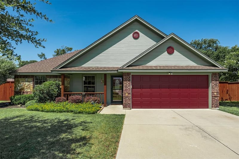 1221 Eagle Lake Drive, Azle TX 76020 - Photo 3