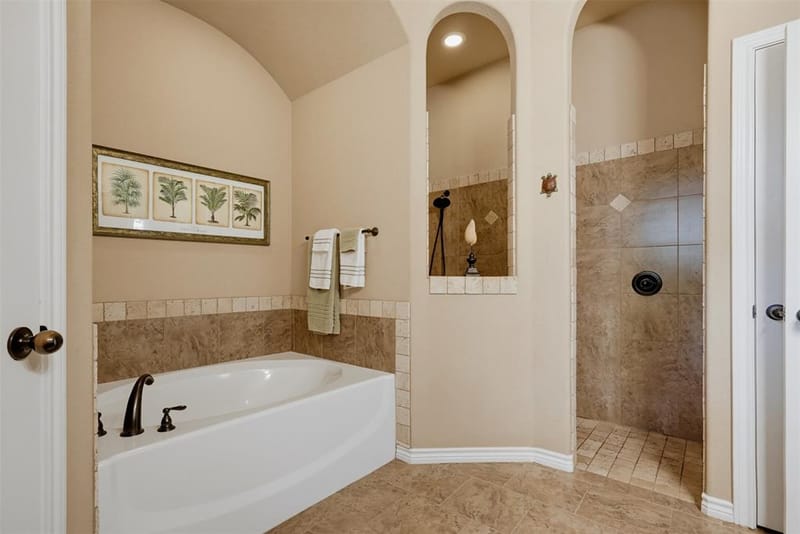 1221 Eagle Lake Drive, Azle TX 76020 - Photo 20