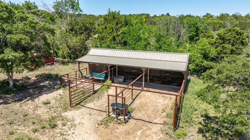 475 Magic Valley, Bluff Dale TX 76433 - Photo 37