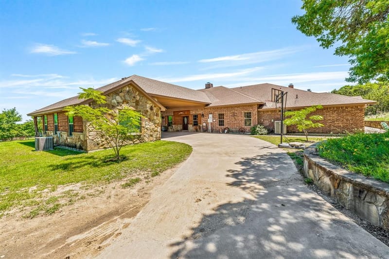 475 Magic Valley, Bluff Dale TX 76433 - Photo 29