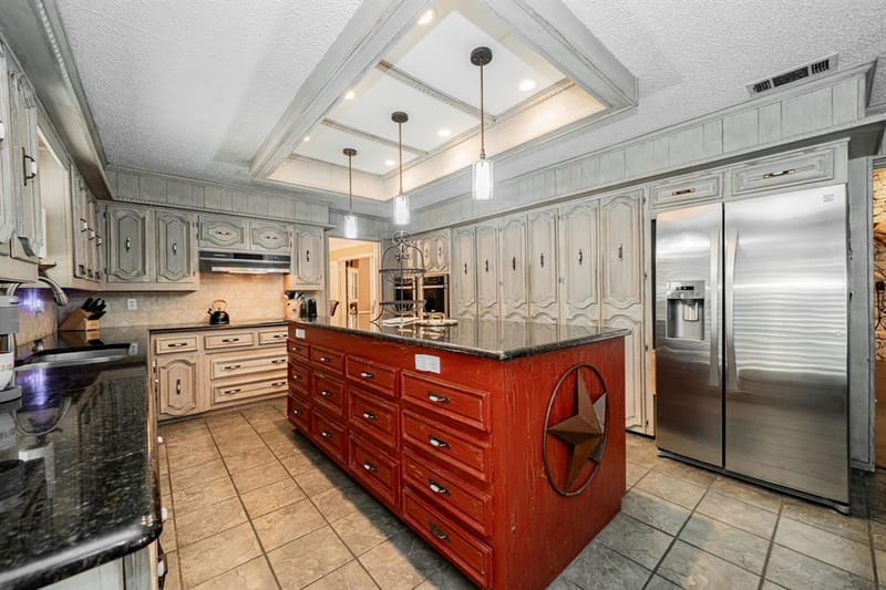 9511 Fallbrook Drive, Dallas TX 75243 - Photo 12