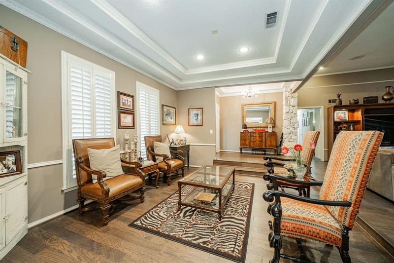 9511 Fallbrook Drive, Dallas TX 75243 - Photo 5