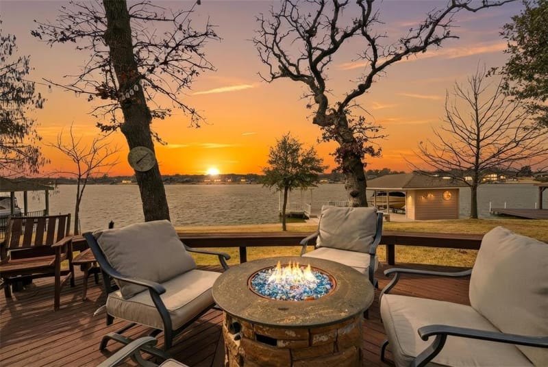 143 Blackfoot Trail, Lake Kiowa TX 76240 - Photo 2