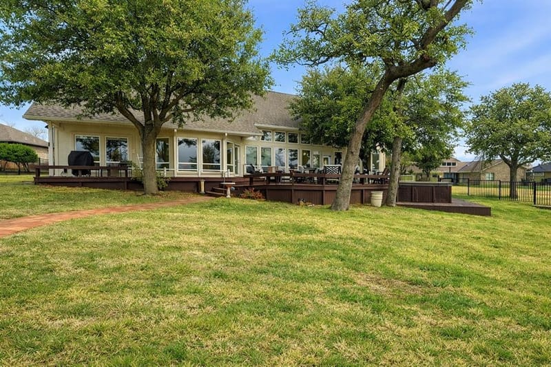 143 Blackfoot Trail, Lake Kiowa TX 76240 - Photo 5