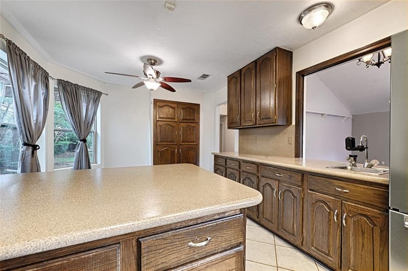 14900 Le Grande Drive, Addison TX 75001 - Photo 5
