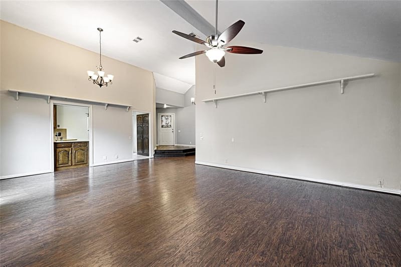 14900 Le Grande Drive, Addison TX 75001 - Photo 10