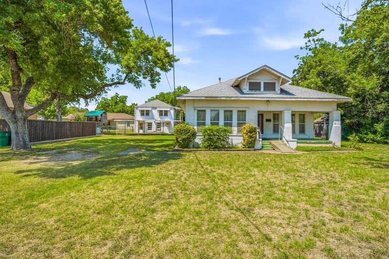 648 N Belknap Street, Stephenville TX 76401 - Photo 3
