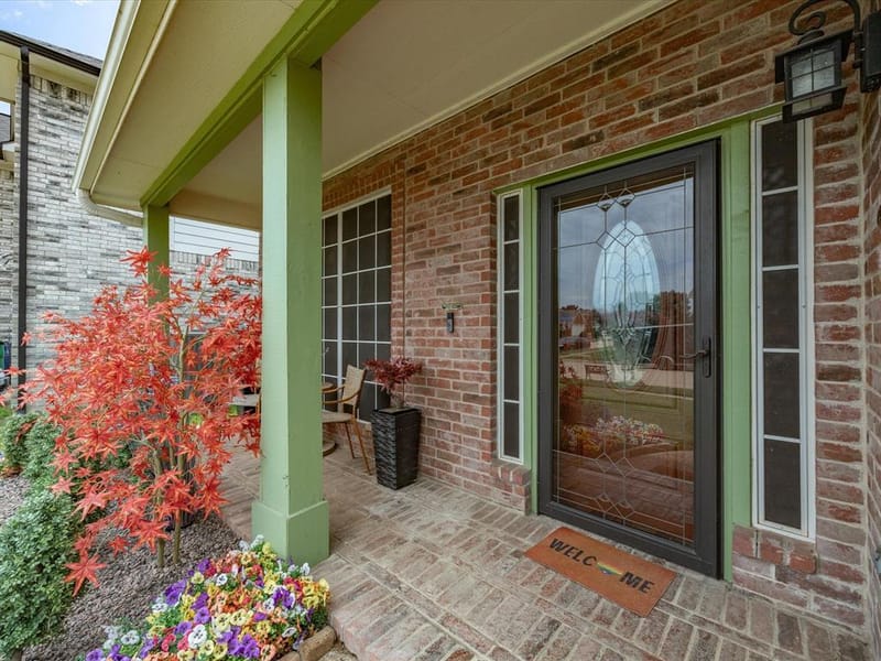 4008 Falcon Ridge Drive, Haltom City TX 76137 - Photo 3