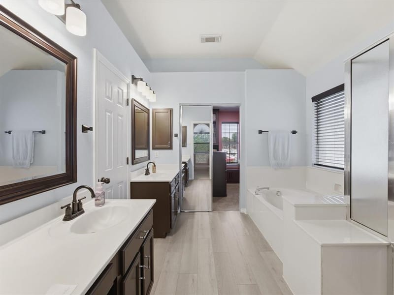 4008 Falcon Ridge Drive, Haltom City TX 76137 - Photo 24