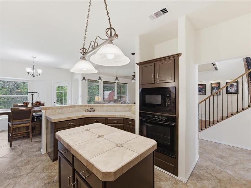 4008 Falcon Ridge Drive, Haltom City TX 76137 - Photo 11