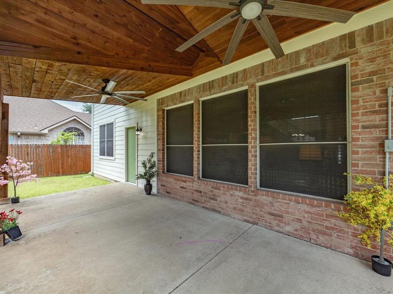 4008 Falcon Ridge Drive, Haltom City TX 76137 - Photo 35