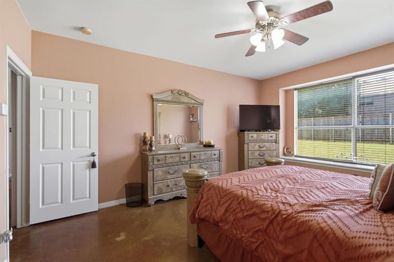 305 Ravenna Road, Lake Dallas TX 75065 - Photo 22