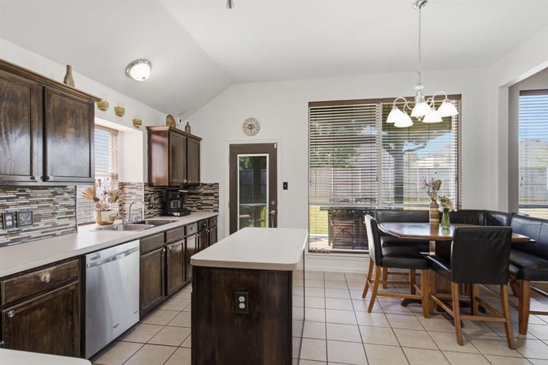 305 Ravenna Road, Lake Dallas TX 75065 - Photo 15