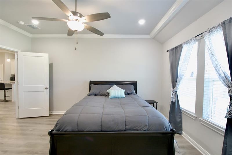 429 Travis Drive, McGregor TX 76657 - Photo 17