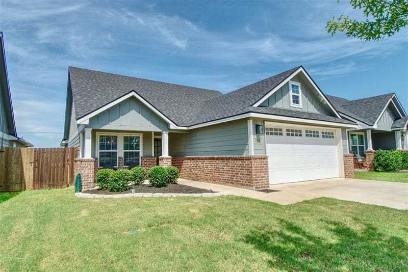 429 Travis Drive, McGregor TX 76657