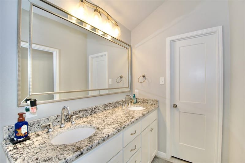 429 Travis Drive, McGregor TX 76657 - Photo 20