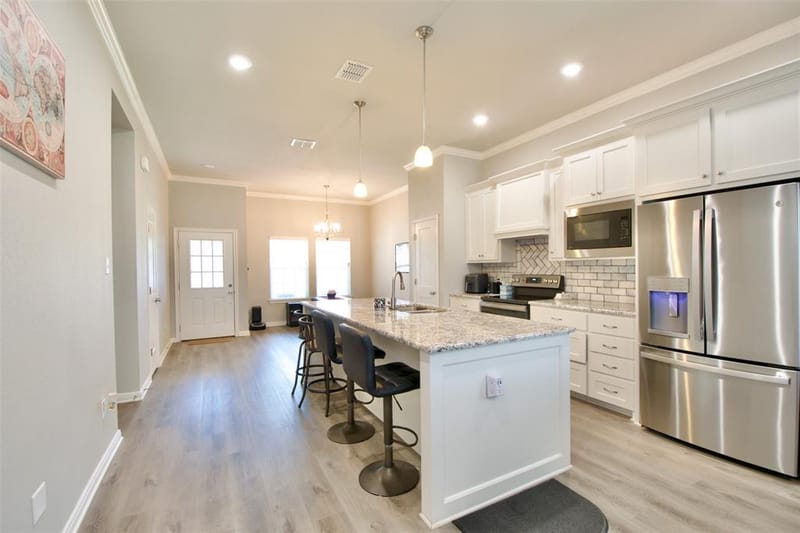 429 Travis Drive, McGregor TX 76657 - Photo 11
