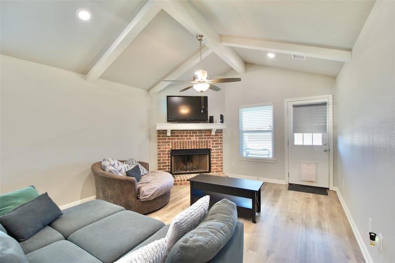 429 Travis Drive, McGregor TX 76657 - Photo 8