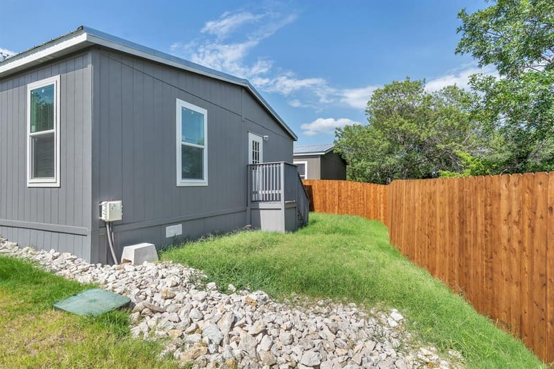 817 Thicket Trail, Granbury TX 76048 - Photo 23