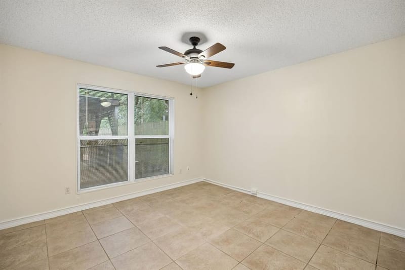 118 E Denton Drive, Euless TX 76039 - Photo 17