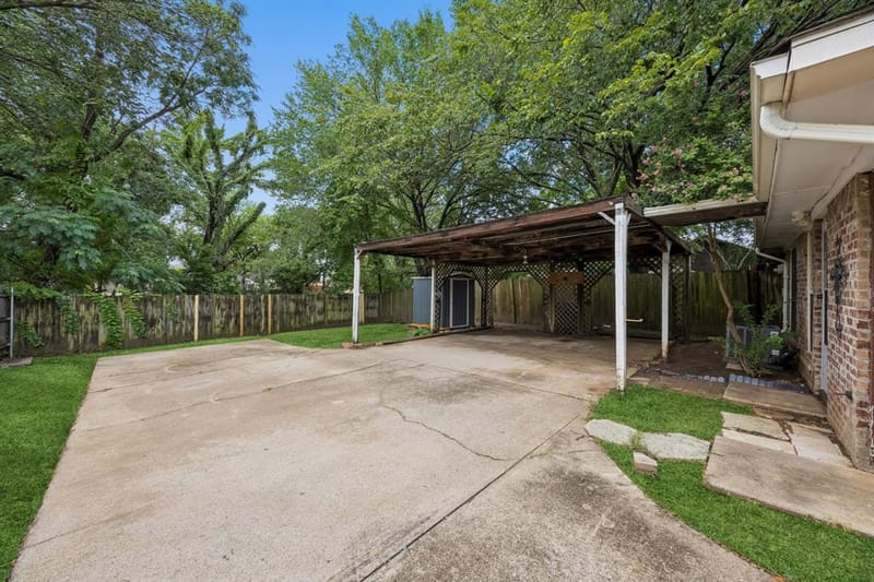 118 E Denton Drive, Euless TX 76039 - Photo 29