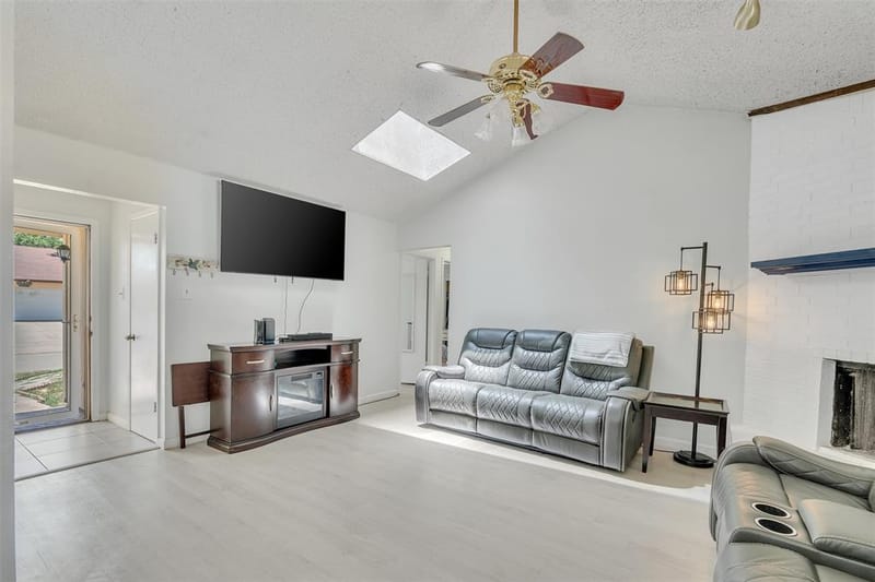1832 Steinburg Lane, Fort Worth TX 76134 - Photo 17