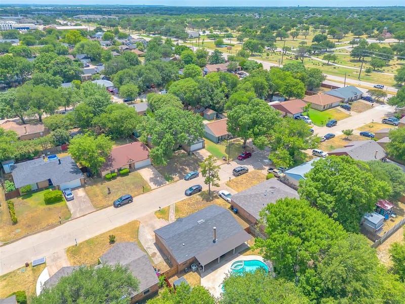 1832 Steinburg Lane, Fort Worth TX 76134 - Photo 3